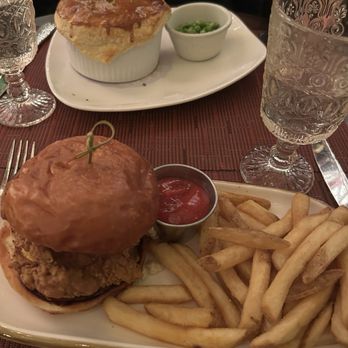Lillie's Victorian Establishment - buttermilk chicken sandwhich - Bars Near Me - New York, New York Lillie's Victorian Establishment - buttermilk chicken sandwhich - Bars Near Me - New York, New York