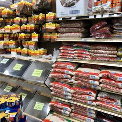Foodland - Rice in the plenty, along with many spices