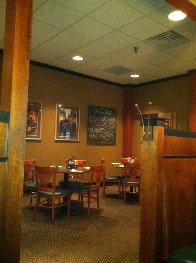 Green Mill Restaurant and Bar Logo