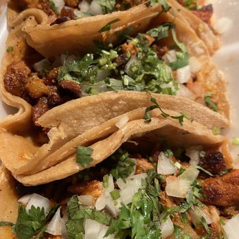 Edgewater Tacos - Al pastor again, but just look how pretty. There's pineapple in there which I totally appreciate! - Tacos Near Me - Chicago, Illinois Edgewater Tacos - Al pastor again, but just look how pretty. There's pineapple in there which I totally appreciate! - Tacos Near Me - Chicago, Illinois