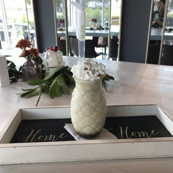 Chilly Bubbles And Co Cafe - Coconut ice Milk Tea - Bubble Tea Near Me - Maitland, Florida