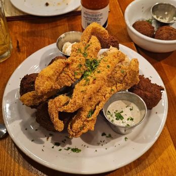 Angeline's Louisiana Kitchen - Fried catfish and hush puppies - Cajun/Creole Near Me - Berkeley, California