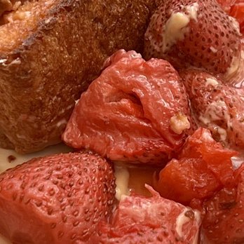 Yuca Bar - These were the strawberries that were served needless to say anything else. - Latin American Near Me - New York, New York