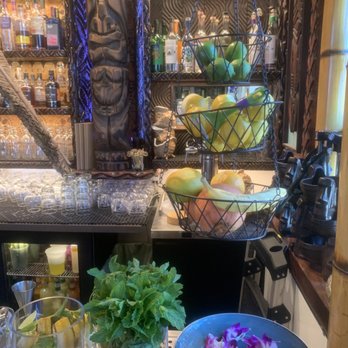 Wilfred's Lounge - Bar with the fresh ingredients. - Hawaiian Near Me - Napa, California