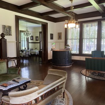 Heritage House - Check in - Bed & Breakfast Near Me - Opelika, Alabama Heritage House - Check in - Bed & Breakfast Near Me - Opelika, Alabama