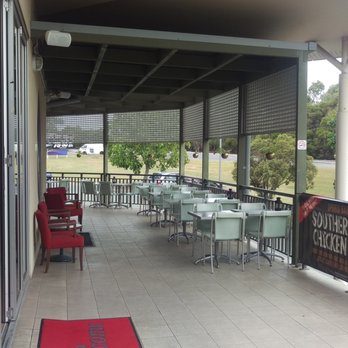 Beenleigh Tavern - Balcony - Hotels Near Me - Beenleigh, QLD