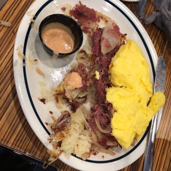 IHOP - Corn beef hash with Thousand Island dressing. Nasty - Breakfast & Brunch Near Me - Chicago, Illinois IHOP - Corn beef hash with Thousand Island dressing. Nasty - Breakfast & Brunch Near Me - Chicago, Illinois