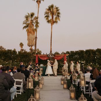 Enchanted Floral Dreams - Floral Designers Near Me - Upland, California
