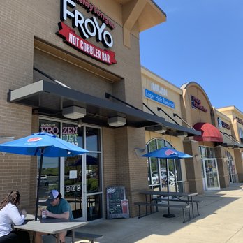 closeyoureyes ケンシン ツーショ 8/29名古屋 TICKLEMYTONGUE FROYO - Updated November 2025 - 11 Photos & 11