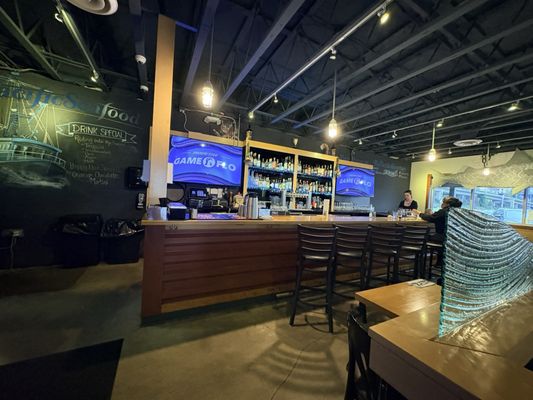 The Fish Peddler Restaurant on Foss Waterway by null