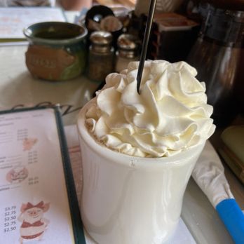 Piggy's Restaurant - Breakfast & Brunch Near Me - Lake Harmony, Pennsylvania