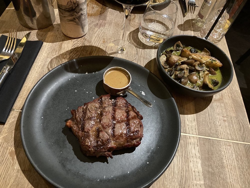 CHOP HOUSE MARKET STREET Updated September 2024 196 Photos & 20