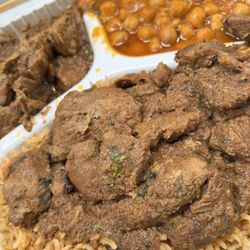 Maiwand Kabob - Lamb curry with rice and chickpea curry