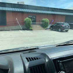Active Chiropractic & Rehabilitation Clinic - Good luck getting a hold of anyone !!!
