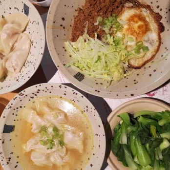 Mian - Zhajiang Mian, Golden Soup Dumplings - Noodles Near Me - Artesia, California Mian - Zhajiang Mian, Golden Soup Dumplings - Noodles Near Me - Artesia, California