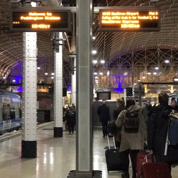 Heathrow Express - 12/03/2018:  Heathrow Express arriving at Paddington Station. - Public Transportation Near Me - London, XGL