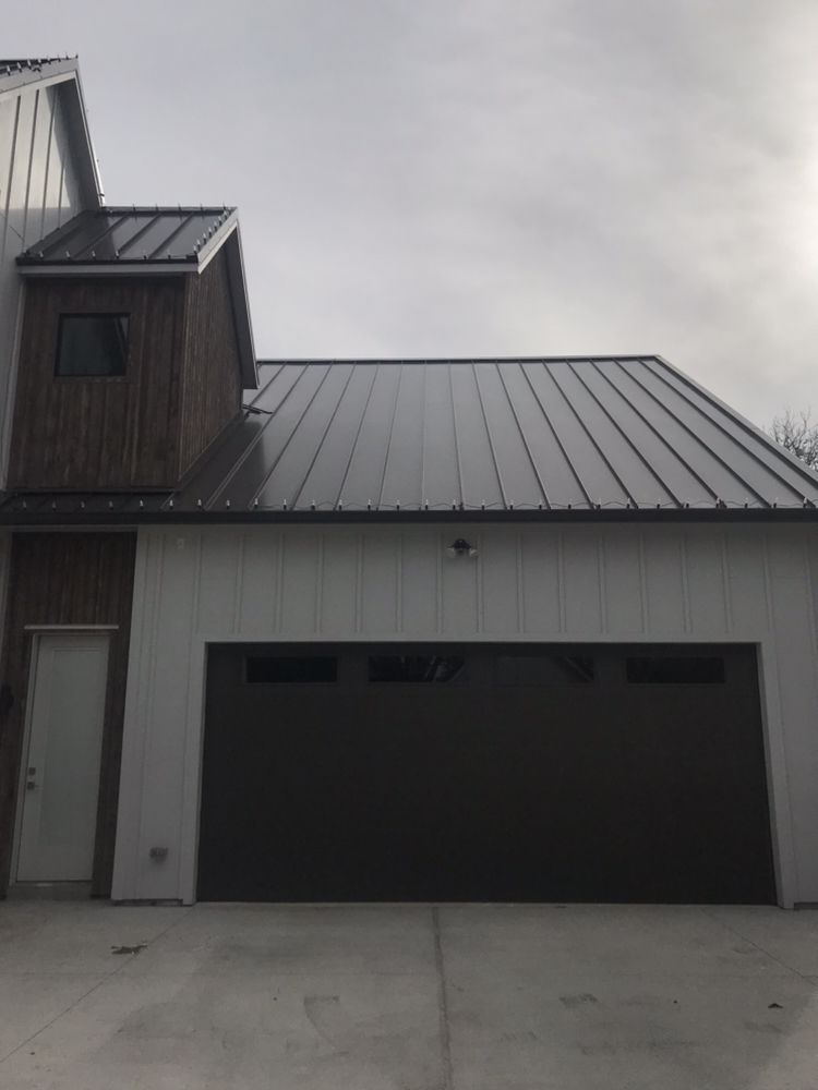 Slide of Hello Roofing