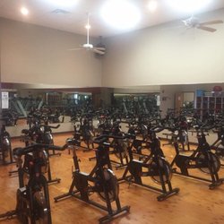 Ultimate Fitness - Spin room and bikes
