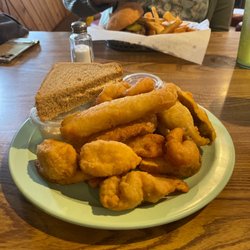 Ethel's Pub & Grill - 1/2 Seafood Platter
