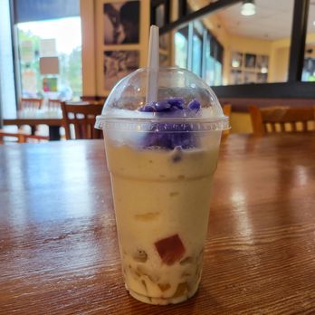 Fil Cuisine - Halo halo - Filipino Near Me - Kent, Washington