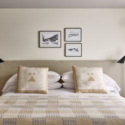 Tälta Lodge - A Bluebird by Lark
