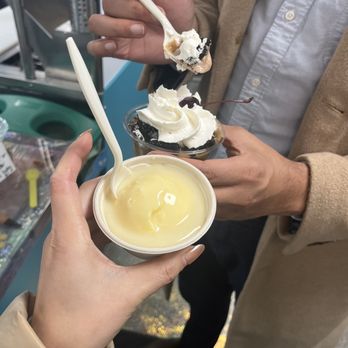 Lexie's Frozen Custard - Peanut butter oreo sundae and pineapple sorbet with lemon custard - Ice Cream & Frozen Yogurt Near Me - Berkeley, California Lexie's Frozen Custard - Peanut butter oreo sundae and pineapple sorbet with lemon custard - Ice Cream & Frozen Yogurt Near Me - Berkeley, California