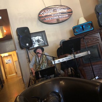 Twisted Barrel Winery - Wine Tasting Room Near Me - Lodi, California