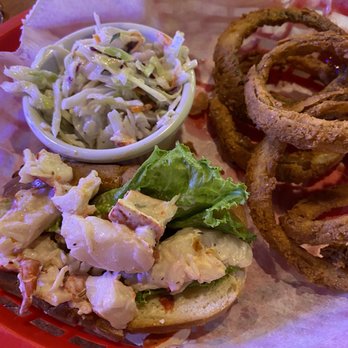 Overboard Pub & Grill - Lobster Roll - Pubs Near Me - Seabrook, New Hampshire