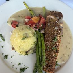 PISTACHIO CRUSTED SALMON PISTACHIO CRUSTED SALMON