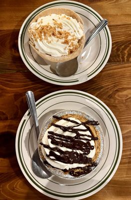 Elsie's Plate & Pie by null