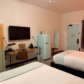 Lone Star Court - Hotels Near Me - Austin, Texas