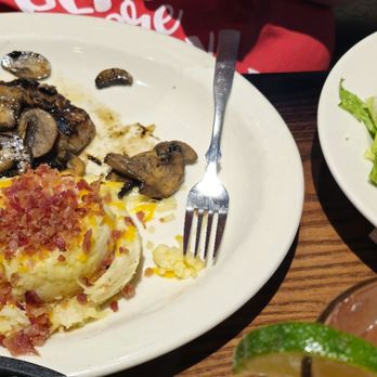 Kickback Jack’s - Ribeye steak with mushrooms and loaded mashed potatoes. Side salad - Sports Bars Near Me - Alcoa, Tennessee Kickback Jack’s - Ribeye steak with mushrooms and loaded mashed potatoes. Side salad - Sports Bars Near Me - Alcoa, Tennessee
