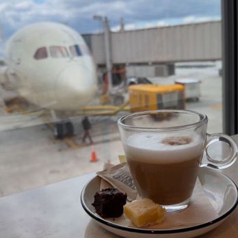 Etihad Lounge - Airport Lounges Near Me - Dulles, Virginia
