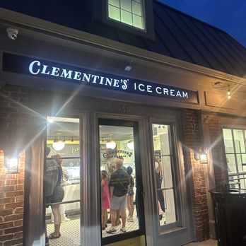 Clementine's Ice Cream - Outdoor and indoor seating. - Ice Cream & Frozen Yogurt Near Me - Prairie Village, Kansas Clementine's Ice Cream - Outdoor and indoor seating. - Ice Cream & Frozen Yogurt Near Me - Prairie Village, Kansas