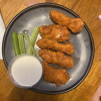 Alice Sweetwater's Bar & Grille - Chicken Wings Buffalo Style - American Near Me - Naples, Florida
