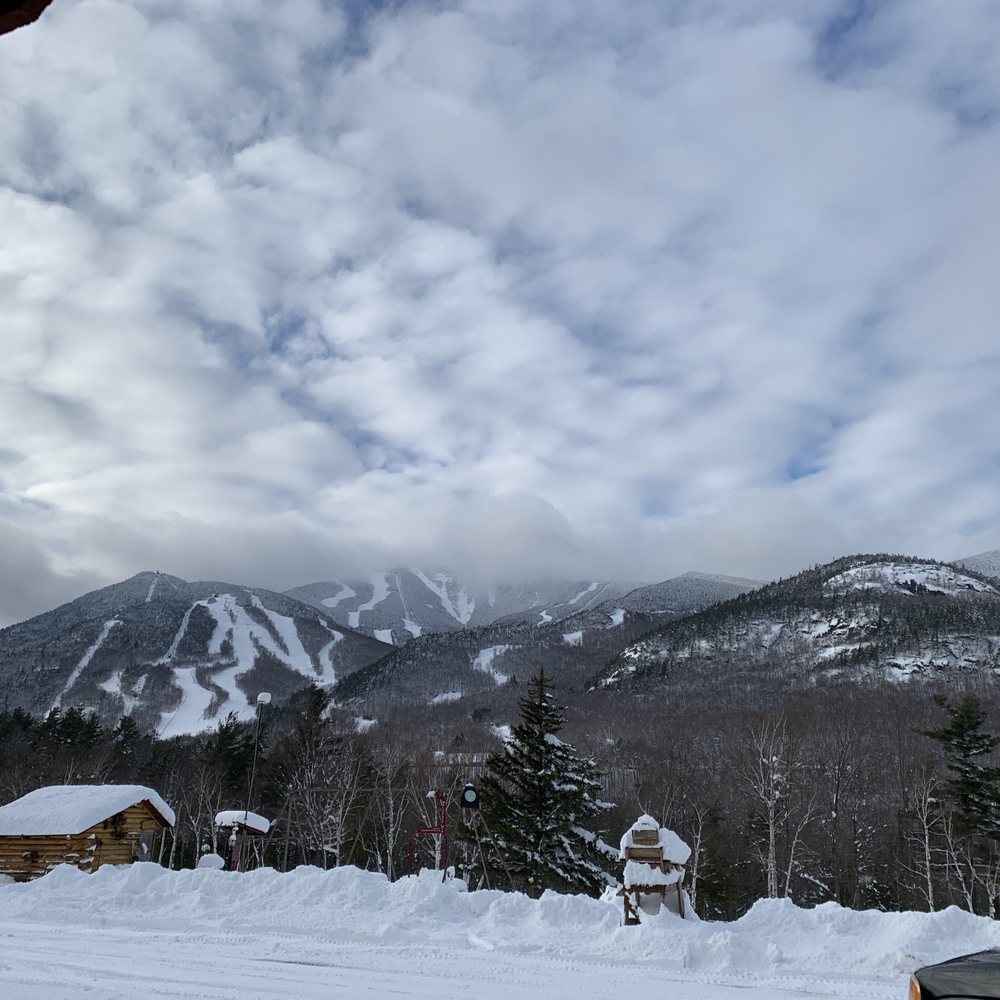 Ledge Rock At Whiteface - Hotels Near Me - Wilmington, New York