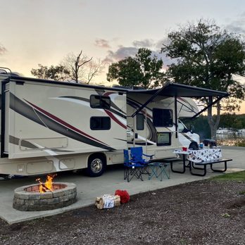 Elm Hill RV Resort - RV Parks Near Me - Nashville, Tennessee
