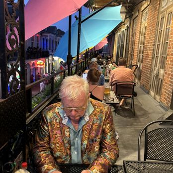 Cornet - Balcony seating - Cocktail Bars Near Me - New Orleans, Louisiana Cornet - Balcony seating - Cocktail Bars Near Me - New Orleans, Louisiana