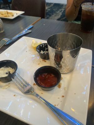 Hemingway's Restaurant & Bar Pilar by null