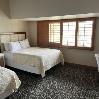 Humphreys Half Moon Inn - Nice, clean room. - San Diego, CA