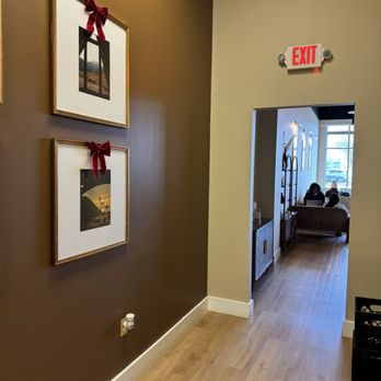 Larcomar Cafe Lounge - Coffee & Tea Near Me - Manassas Park, Virginia