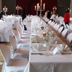 Hotel Burg Abenberg - Die Hochzeitstafel im Stillasaal