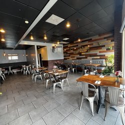 Charm Thai Kitchen - Inside