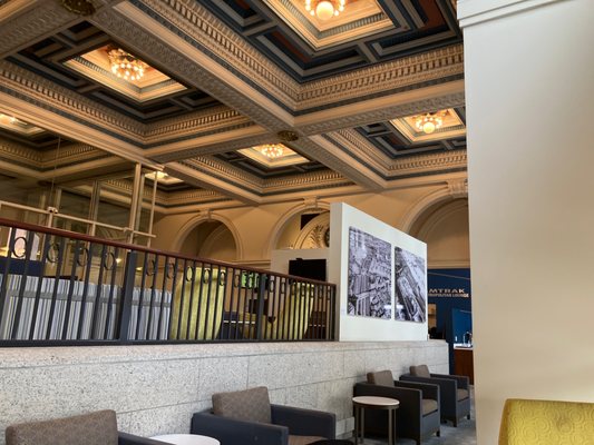 AMTRAK METROPOLITAN LOUNGE - Updated June 2026 - 17 Photos - 700