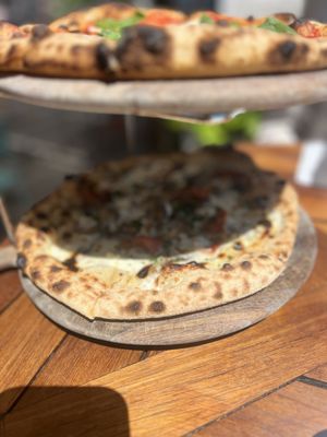 ENO Market & Pizzeria by null