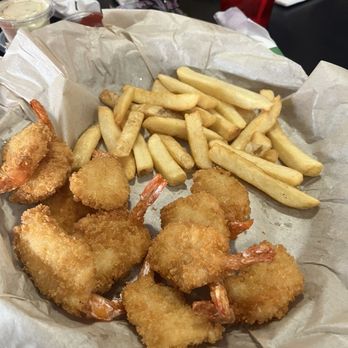 Cunningham's Creekside - Fried shrimp - American Near Me - Prospect, Kentucky