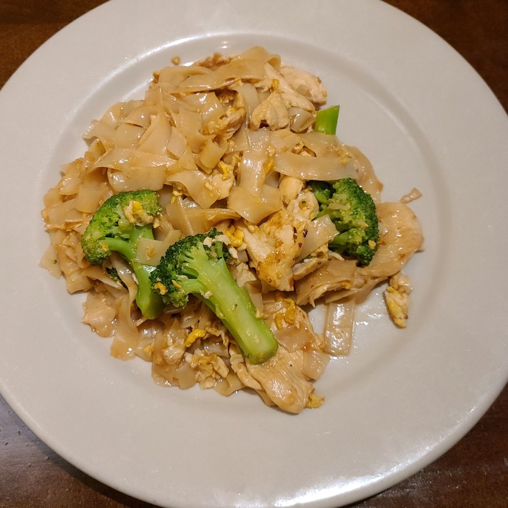 Pad See Ew with chicken Pad See Ew with chicken