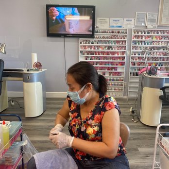 Herbal Head & Nail Spa - Nail Salons Near Me - Garden Grove, California