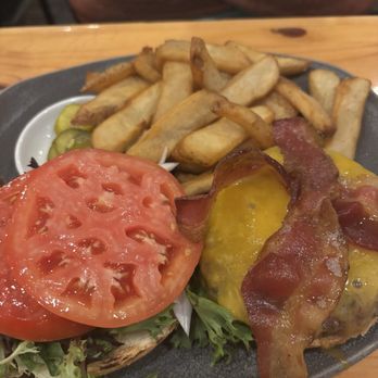 Leftovers Cafe - Brisket and short rib burger - Seafood Near Me - Jupiter, Florida Leftovers Cafe - Brisket and short rib burger - Seafood Near Me - Jupiter, Florida