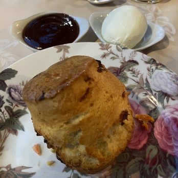 Hotel d'Angleterre - Scones at high tea in Windows restaurant at the hotel. - Restaurants Near Me - Geneva, GE